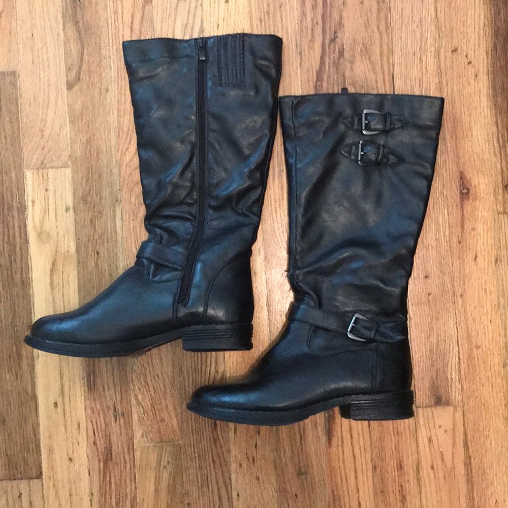 Black mid length boots